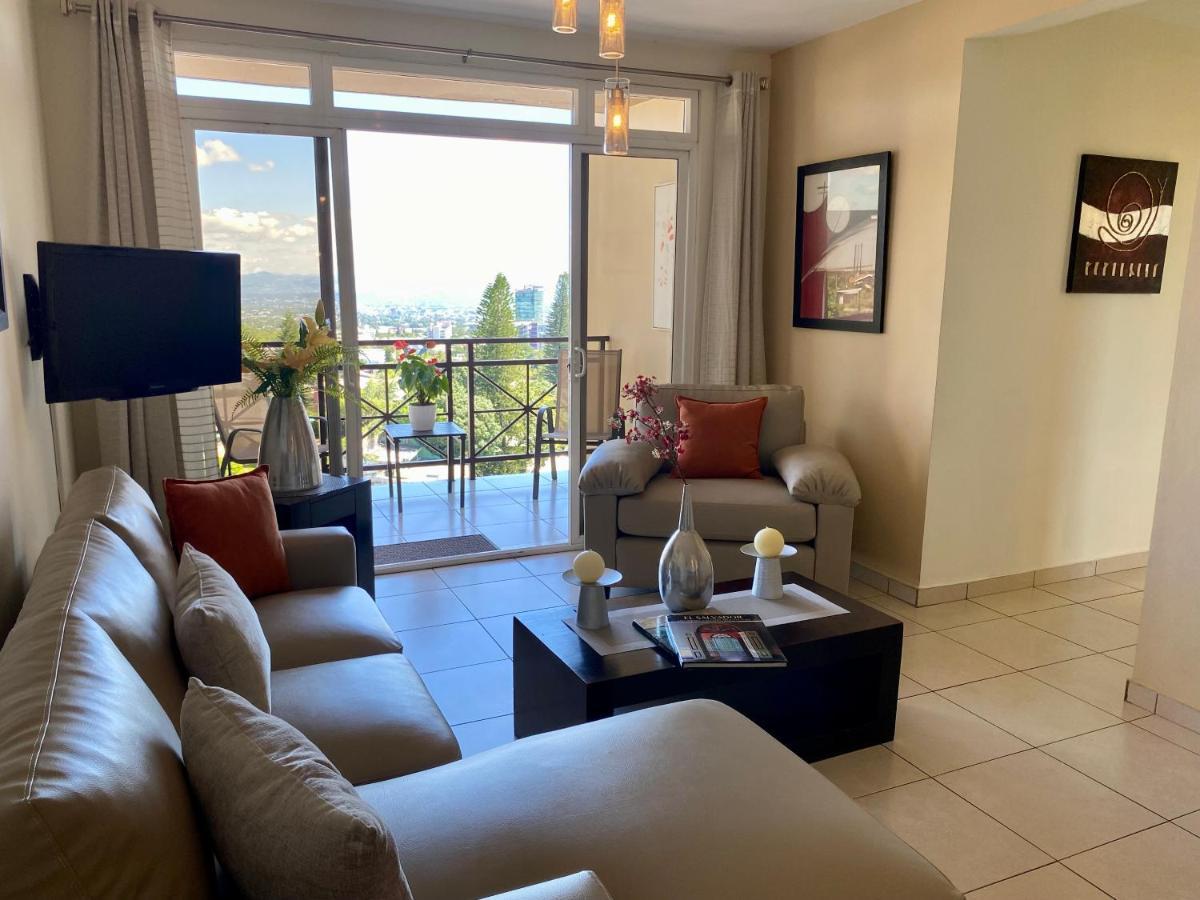 Beautiful Apartment, Terrace With Incredible View, 3 Bdr, Escalon, Exclusive, Secure サンサルバドル エクステリア 写真