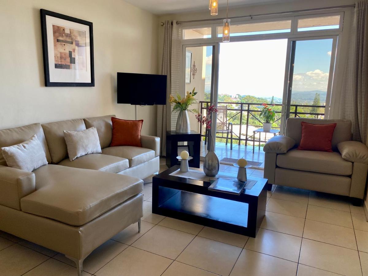 Beautiful Apartment, Terrace With Incredible View, 3 Bdr, Escalon, Exclusive, Secure サンサルバドル エクステリア 写真