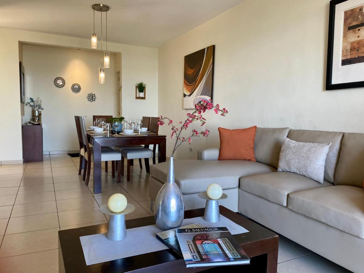 Beautiful Apartment, Terrace With Incredible View, 3 Bdr, Escalon, Exclusive, Secure サンサルバドル エクステリア 写真