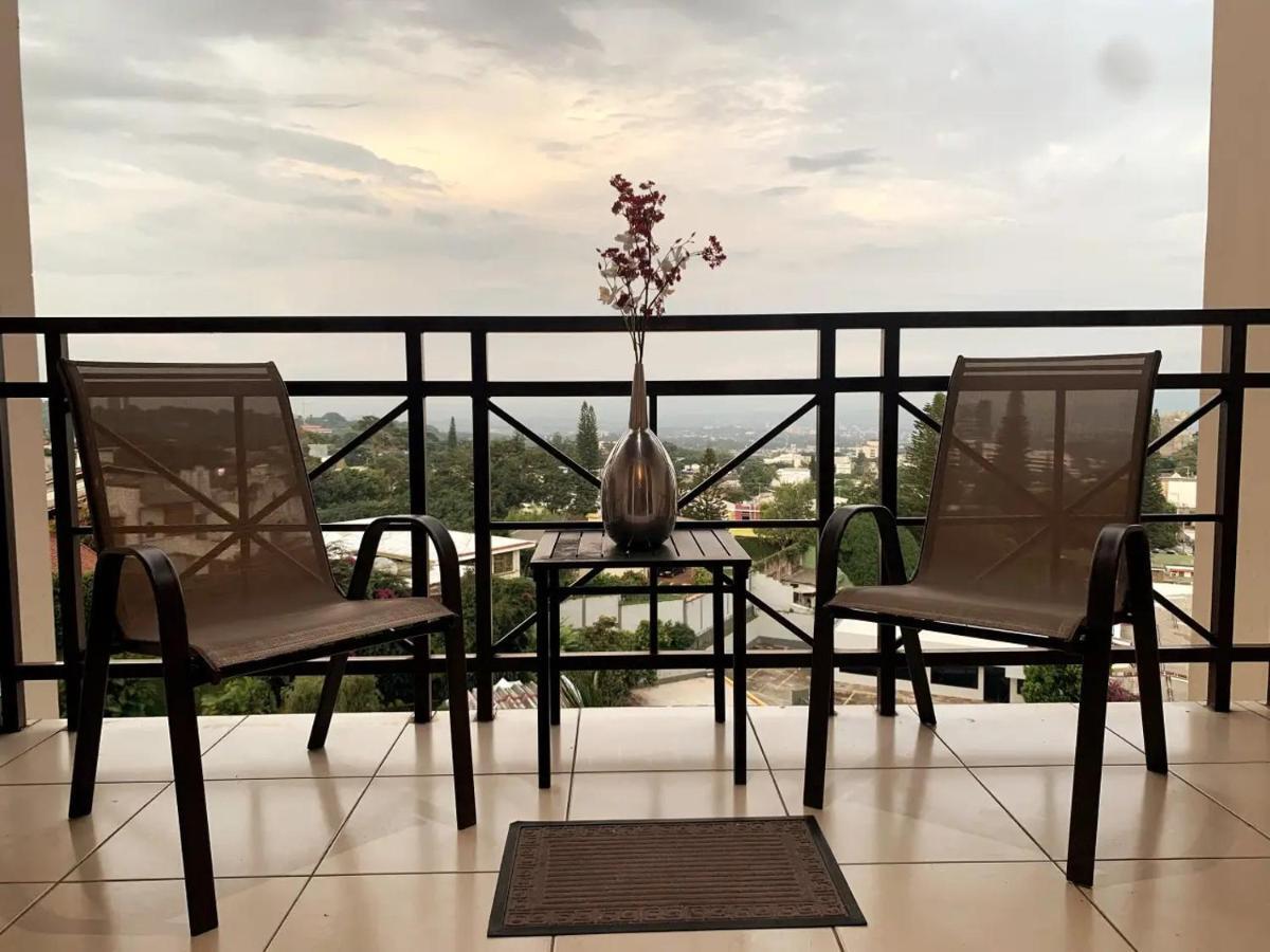 Beautiful Apartment, Terrace With Incredible View, 3 Bdr, Escalon, Exclusive, Secure サンサルバドル エクステリア 写真